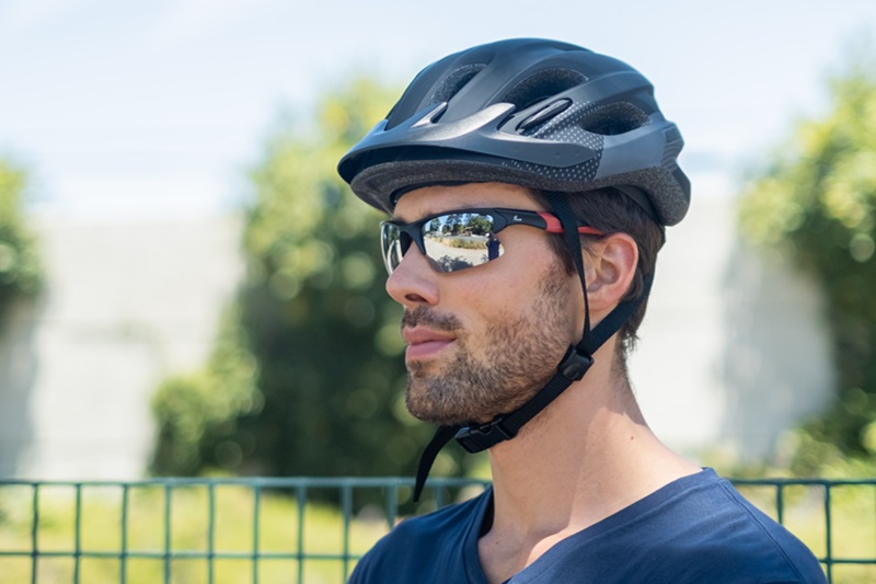 How Prescription Sports Glasses Enhance Performance and Safety
