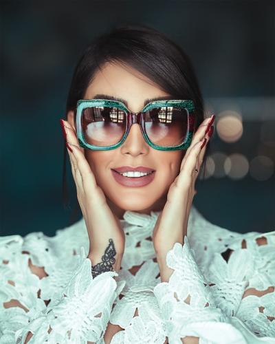 How to pick sunglasses?