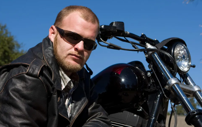 Protecting Riders’ Eyes from Dust and Road Debris with Proper Motorcycle Sunglasses